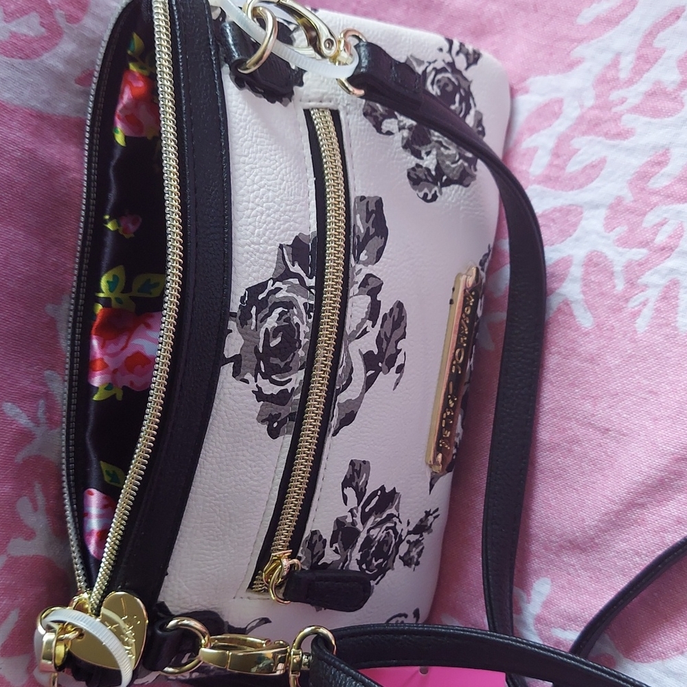 NWT Betsey Johnson BOW PERAL CROSSBODY - Picture 9 of 12
